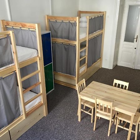Bison Hostel Krasków Vandrarhemssängar bild